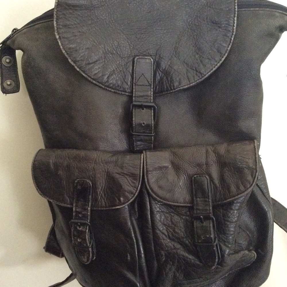 Leather backpack vntage